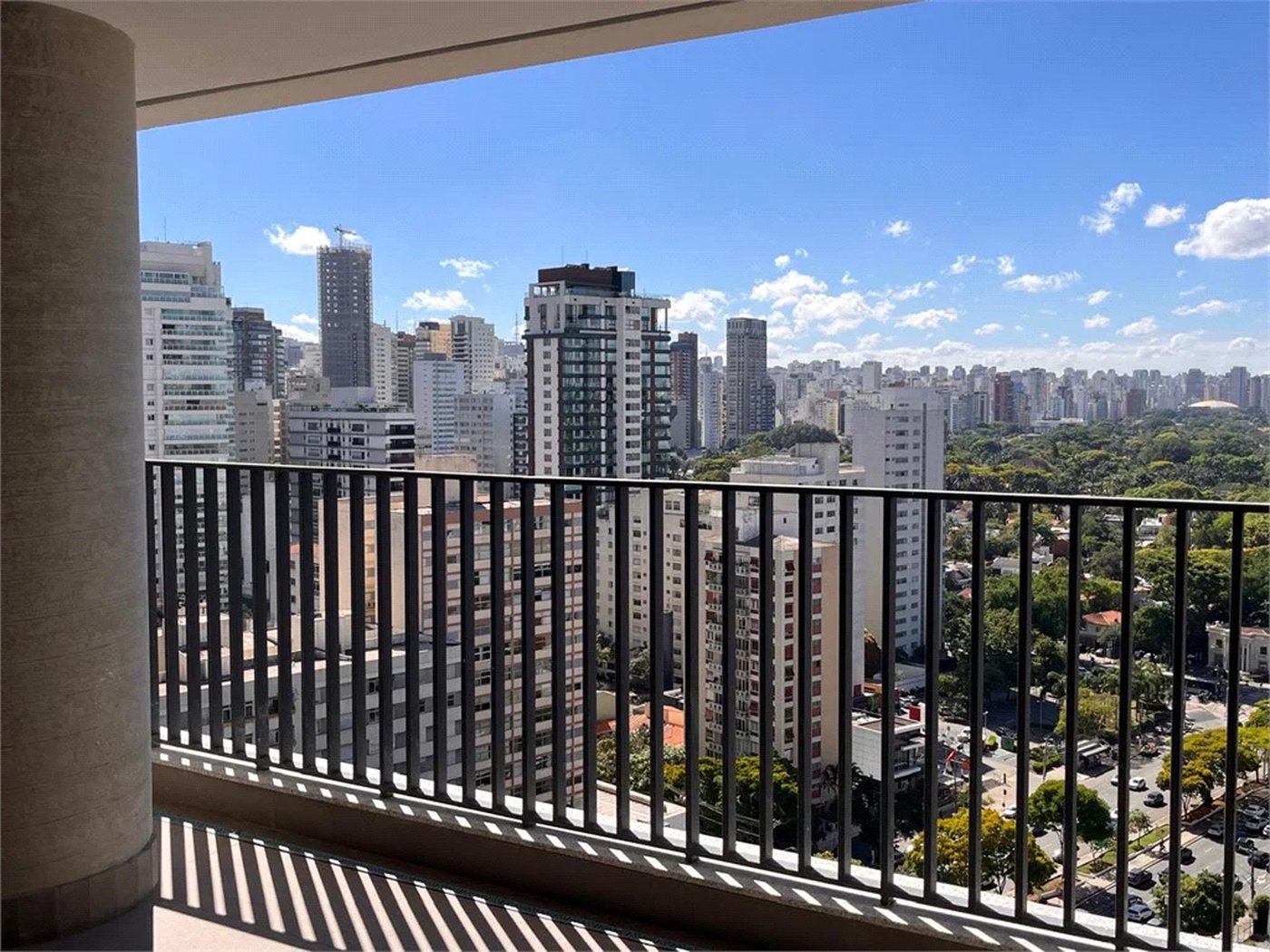 Apartamento à venda com 3 suítes em Pinheiros, São Paulo, SP