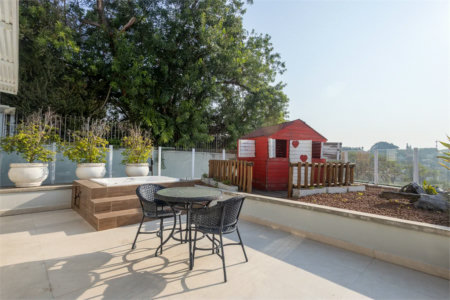 Casa à venda com 4 suítes em Jardim Guedala, São Paulo, SP