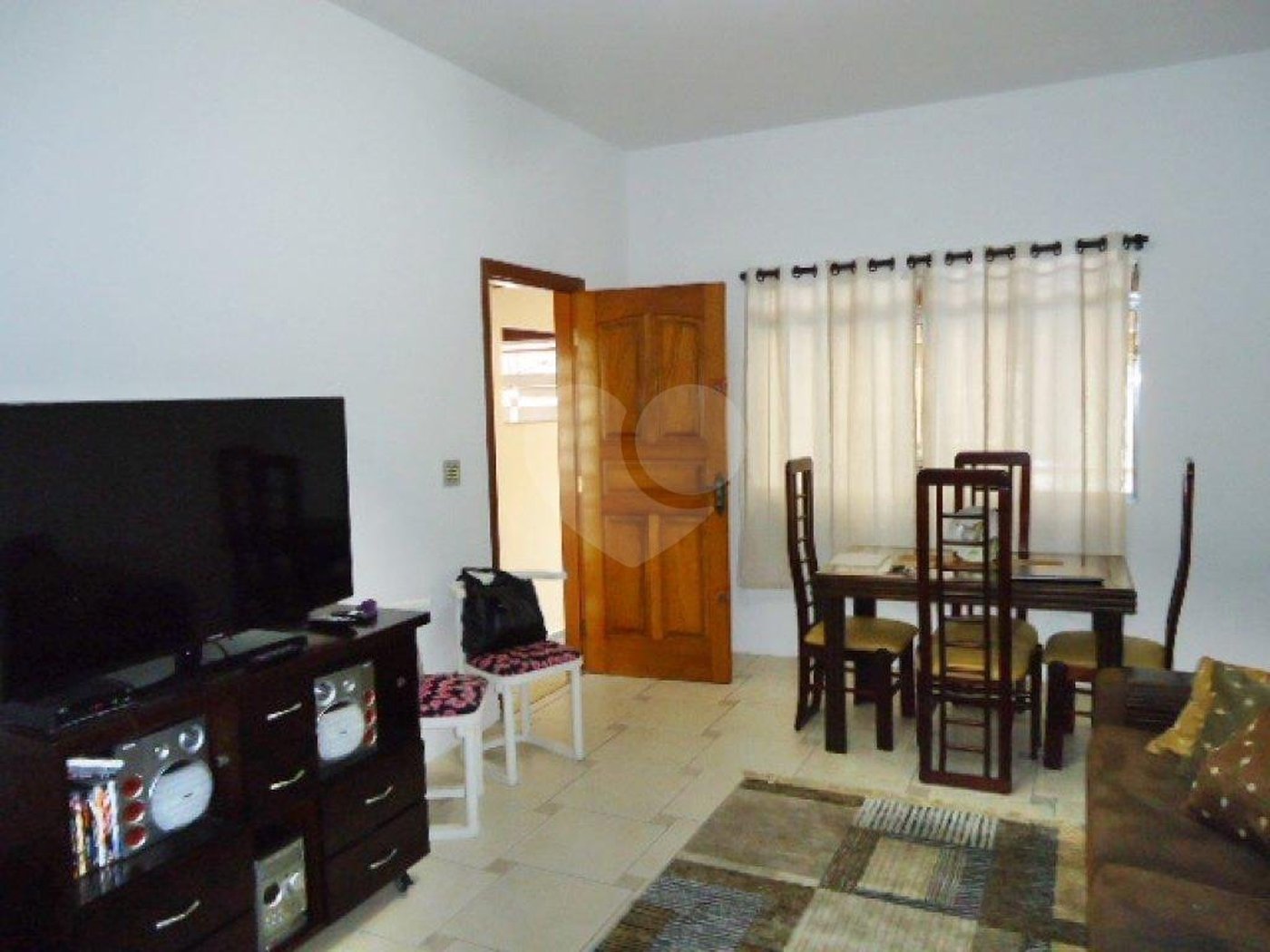 Casa à venda com 3 quartos, sendo 1 suíte, em Jardim Peri, São Paulo, SP