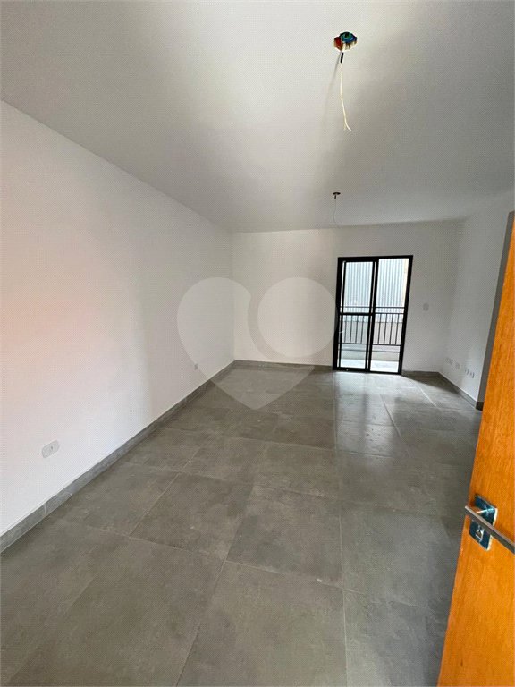 Casa à venda com 2 quartos, sendo 1 suíte, no condomínio Residencial Calegari, São Paulo - SP