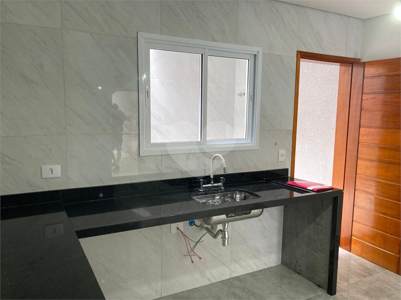 Sobrado à venda com 3 quartos, sendo 1 suíte,  em Jardim Alzira, São Paulo, SP