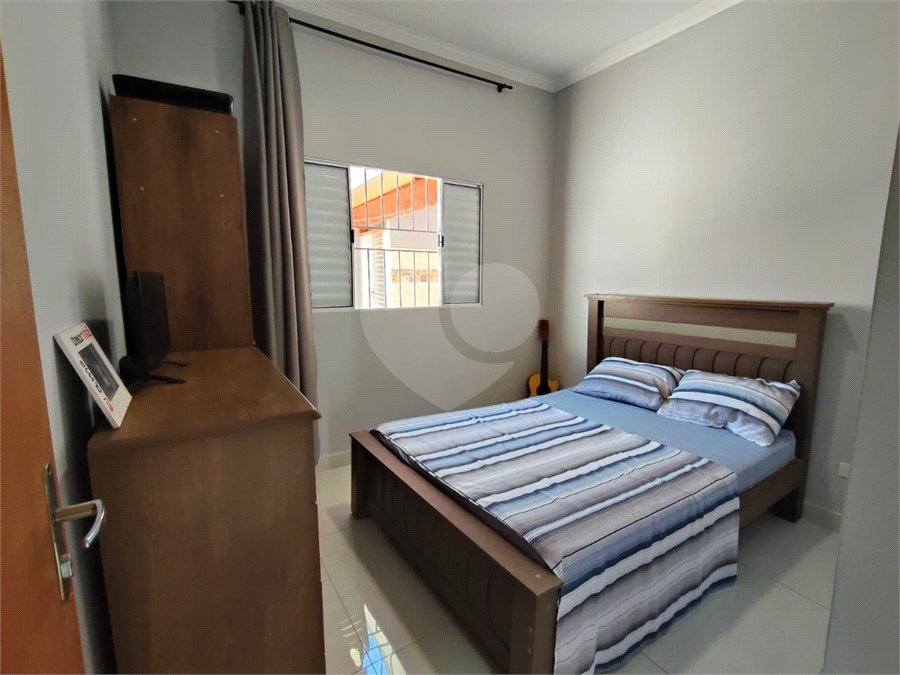 Casa à venda com 3 quartos no condomínio Residencial Lago dos Ipês, Itapetininga - SP