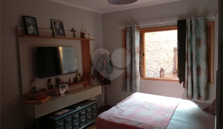 Casa à venda com 4 quartos, sendo 2 suítes,  em Guaxinduva, Atibaia, SP