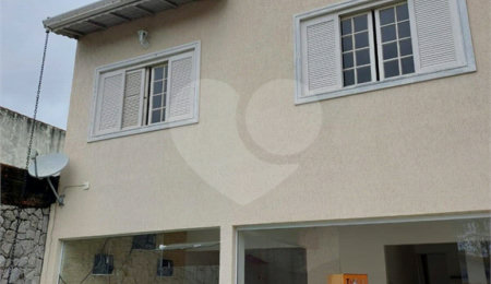 Sobrado à venda com 3 quartos, sendo 1 suíte,  em Jardim Fonte Áurea, Poá, SP