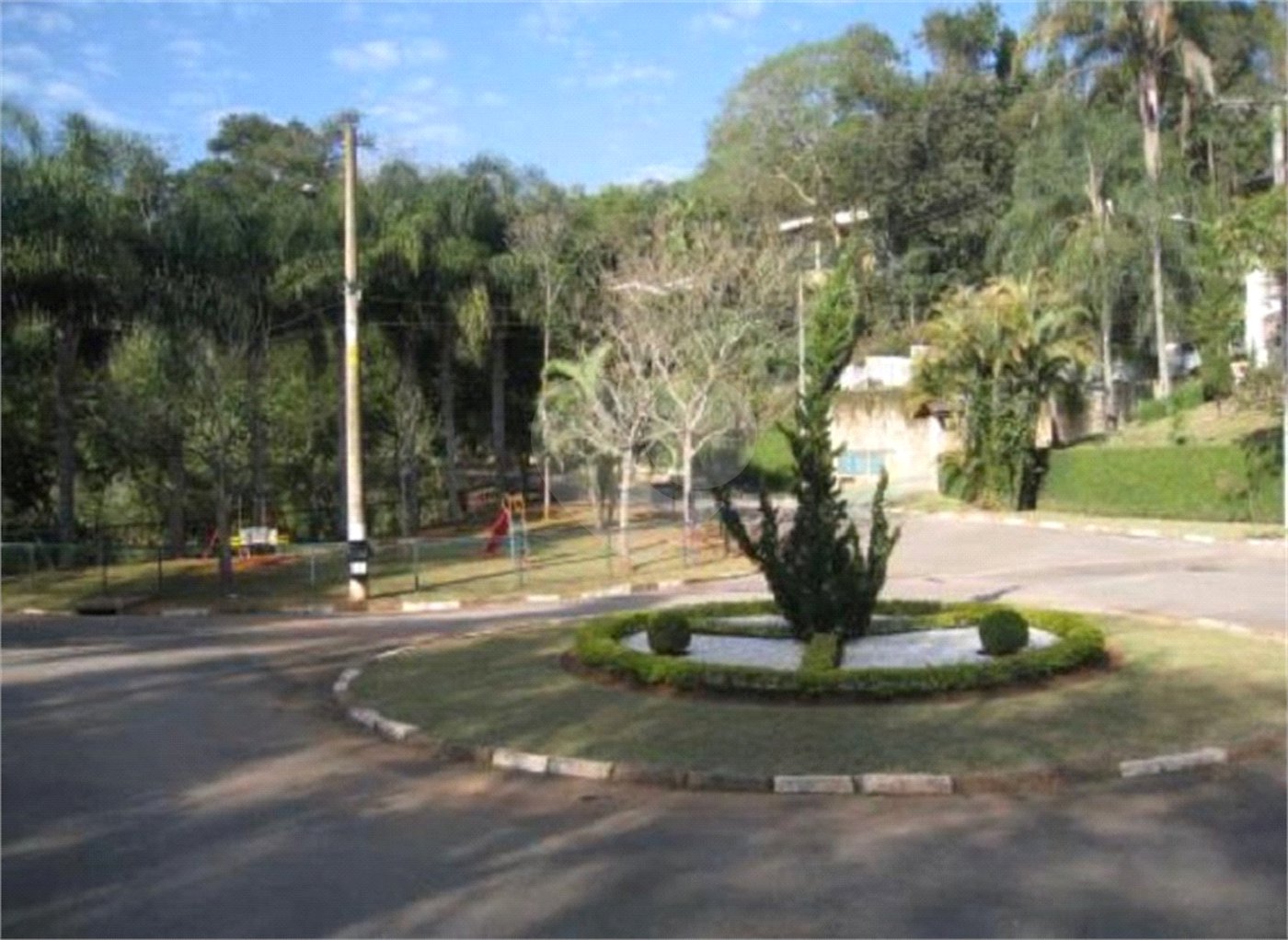 Casa à venda com 4 suítes em Alpes dos Araçás (jordanésia), Cajamar, SP