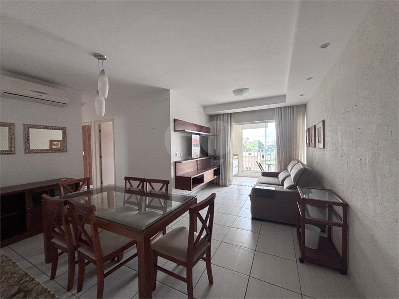 Apartamento à venda com 3 quartos, sendo 1 suíte,  em Parque Três Meninos, Sorocaba, SP
