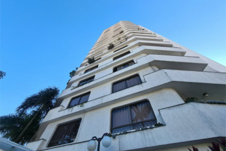 Apartamento à venda com 3 quartos, sendo 1 suíte,  em Jardim Vitória Régia, São Paulo, SP