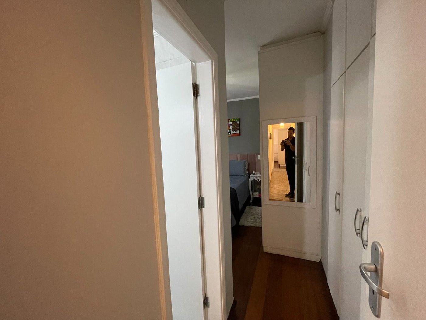 Apartamento 3 dormitórios com 2 suítes, 2 vagas demarcadas, no Embaré, Santos
