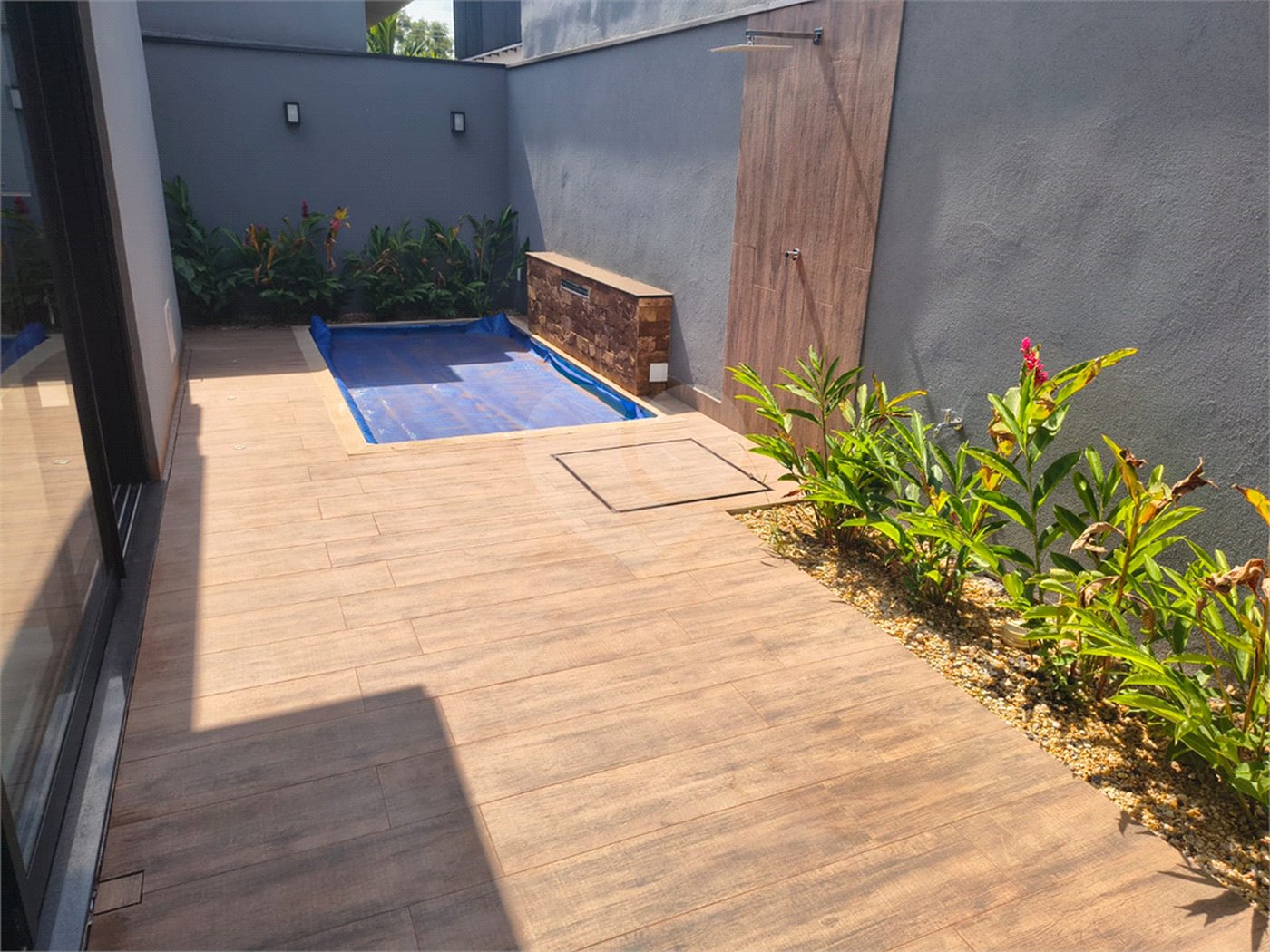 Casa à venda com 3 suítes no condomínio Valencia Gracia, Ribeirão Preto - SP