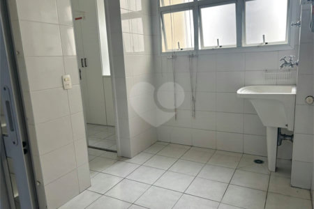 Apartamento para alugar com 3 quartos, sendo 1 suíte, em Pinheiros, São Paulo, SP