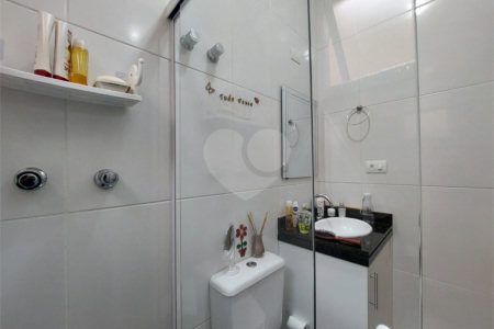 Casa à venda com 3 quartos, sendo 2 suítes,  em Jardim Lallo, São Paulo, SP