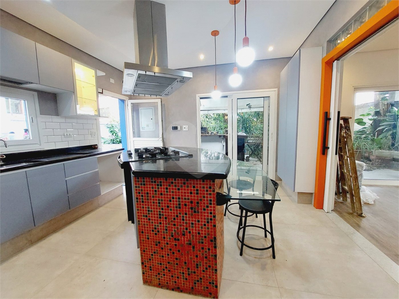 Casa à venda com 3 suítes em Lapa, São Paulo, SP