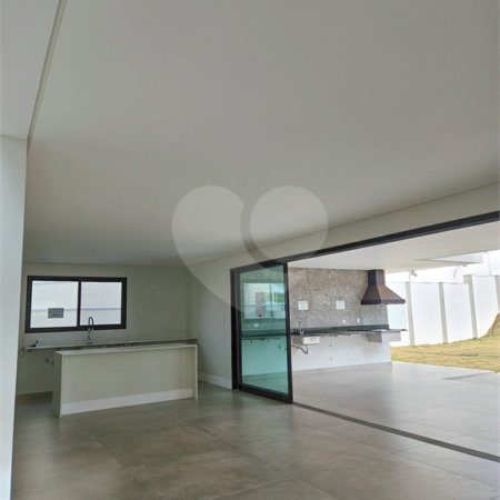 Casa à venda com 4 suítes no condomínio Reserva do Paratehy, São José dos Campos - SP