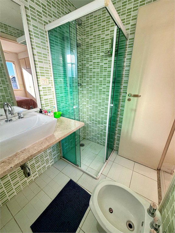 Apartamento à venda com 3 quartos, sendo 1 suíte,  em Indianópolis, São Paulo, SP