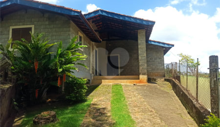 Sítio à venda com 13 quartos, sendo 4 suítes,  em Portão, Atibaia, SP