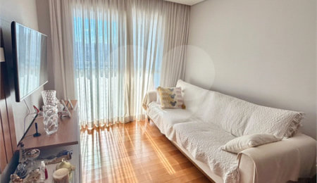 Apartamento à venda com 3 quartos, sendo 1 suíte,  em Vila Maria Alta, São Paulo, SP