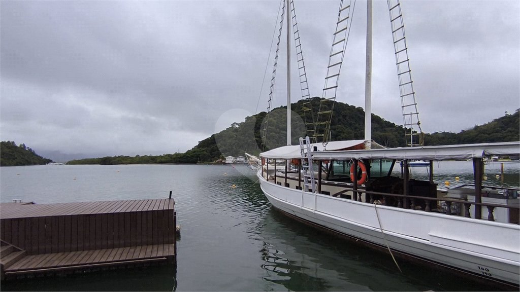 Apartamento à venda com 1 suíte em Ponta da Cruz, Angra dos Reis, RJ