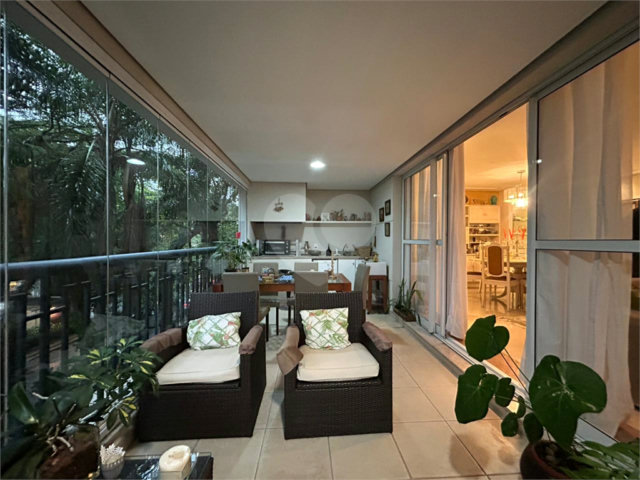 Apartamento para alugar com 3 suítes em Alto da Boa Vista, São Paulo, SP