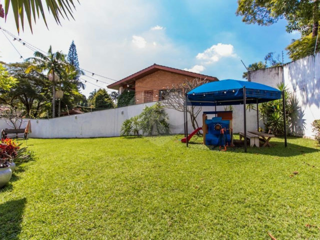 Casa à venda com 4 suítes em Jardim Marajoara, São Paulo, SP
