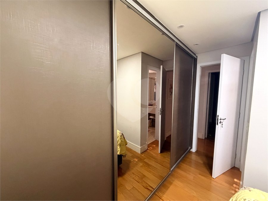 Apartamento à venda com 3 quartos, sendo 1 suíte,  em Vila Maria Alta, São Paulo, SP