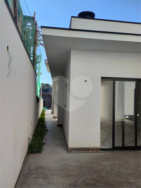 Casa à venda com 3 suítes no condomínio Aruã Brisas, Mogi das Cruzes - SP