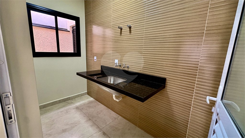 Casa à venda com 3 quartos, sendo 1 suíte, no condomínio Residencial Villagio Wanel, Sorocaba - SP