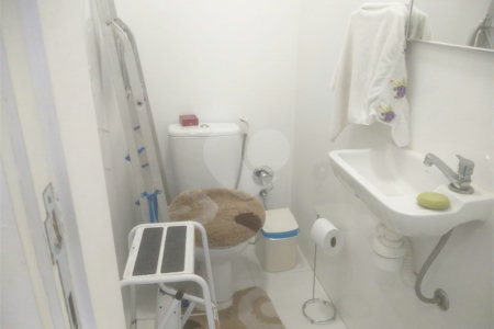 Apartamento de 3 quartos, 1 suíte, à venda no Paraíso. Impecável!