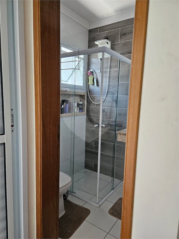 Casa à venda com 3 quartos, sendo 1 suíte, no condomínio Professora Romilde Nogueira de Sá, São Paulo - SP