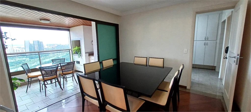 Apartamento à venda com 4 suítes em Jardim Fonte do Morumbi, São Paulo, SP