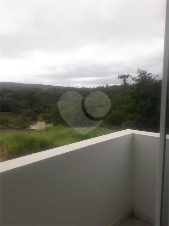 Sobrado à venda com 3 quartos, sendo 1 suíte, em Jardim Vitória, Mairinque, SP