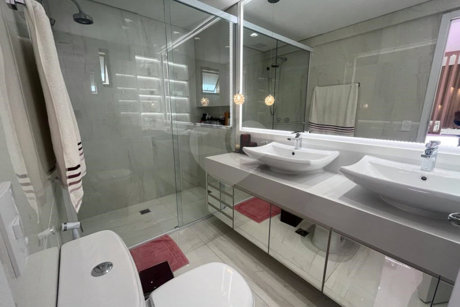 Apartamento à venda com 3 suítes em Santa Teresinha, São Paulo, SP
