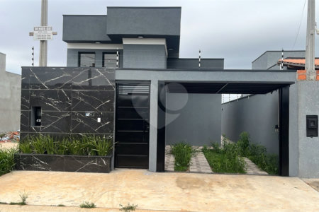 Casa à venda com 3 quartos, sendo 1 suíte, em Parque Itapê, Itapetininga, SP