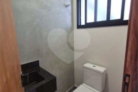 Casa à venda com 3 quartos, sendo 1 suíte, no condomínio Horto Florestal Villagio, Sorocaba - SP