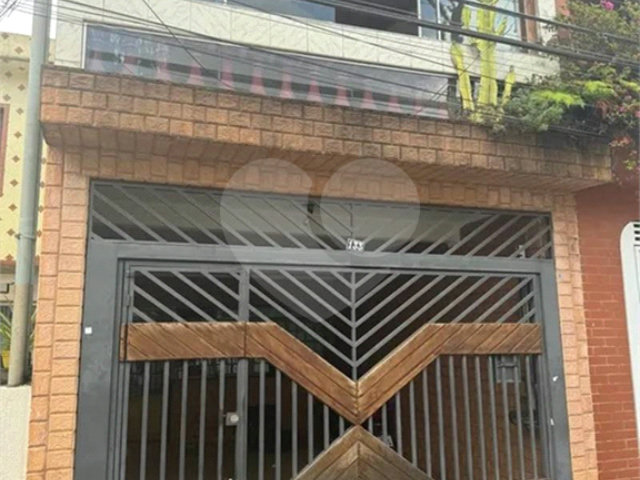 Sobrado à venda com 3 quartos, sendo 1 suíte,  em Parque Edu Chaves, São Paulo, SP