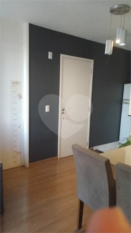 Apartamento 3 dormitórios Cond. Laranjeiras.