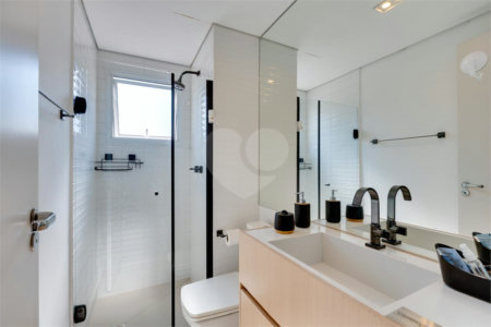 Apartamento à venda com 3 quartos, sendo 2 suítes, em Santo Amaro, São Paulo, SP
