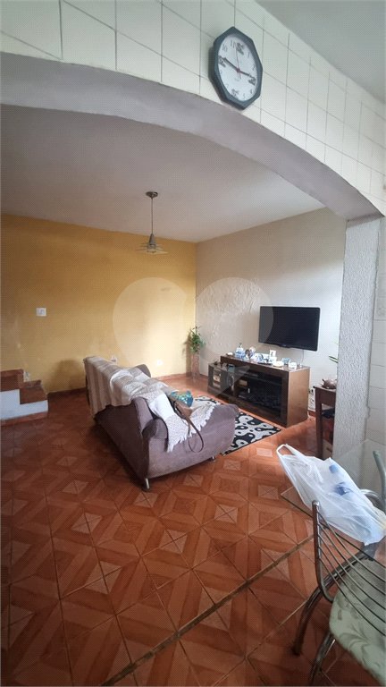 Sobrado à venda com 2 quartos, sendo 1 suíte, em Tremembé, São Paulo, SP