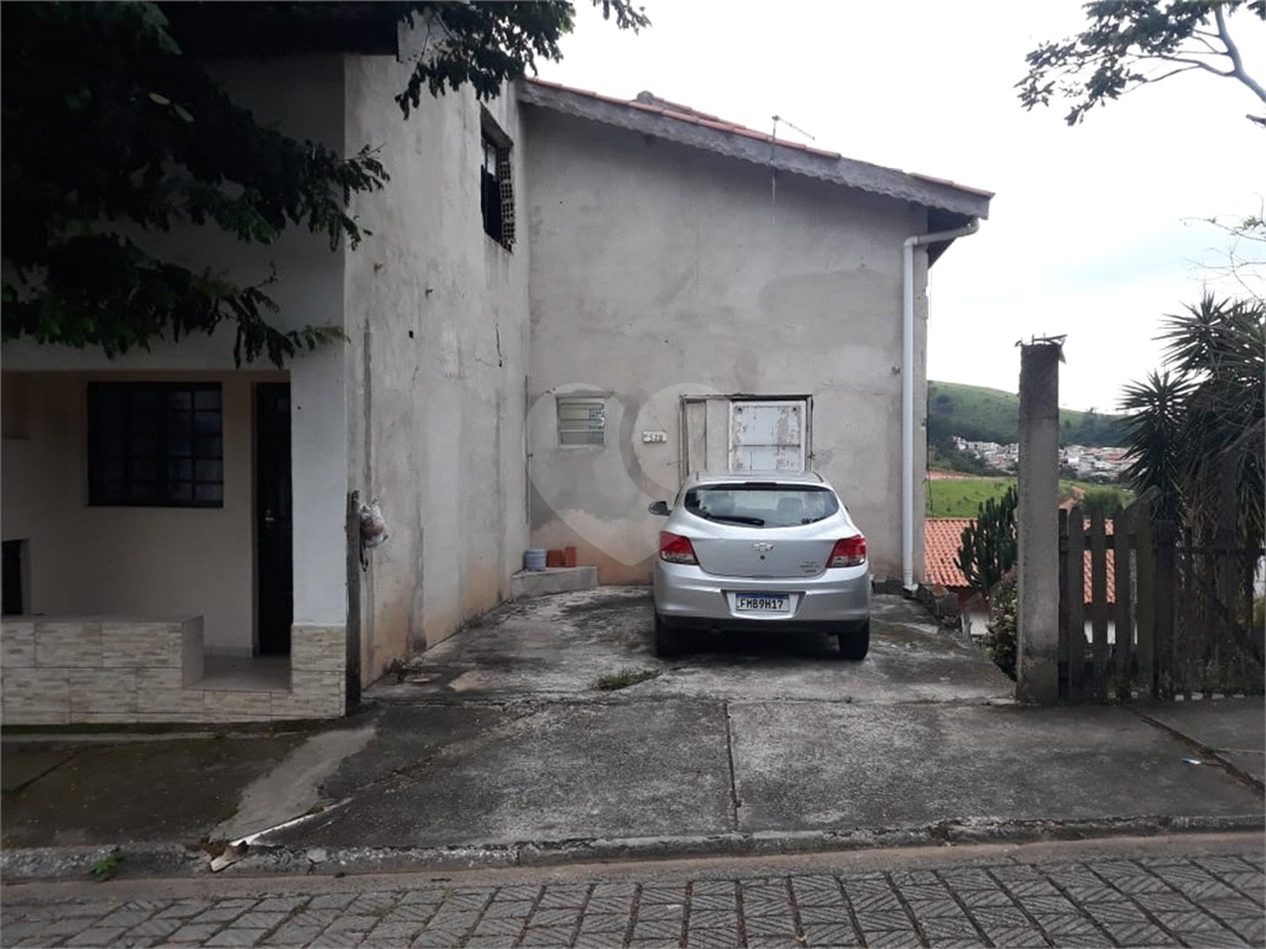 Sobrado à venda com 5 quartos, sendo 1 suíte,  no Centro, Bom Jesus dos Perdões, SP