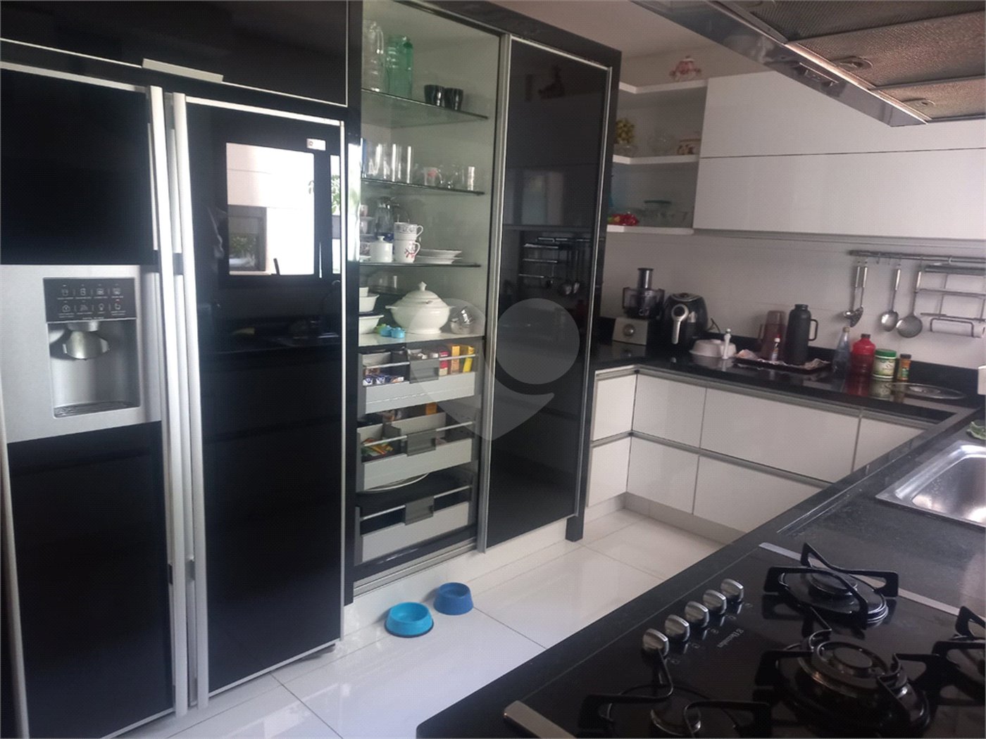 Apartamento à venda com 3 suítes em Vila Pompéia, São Paulo, SP