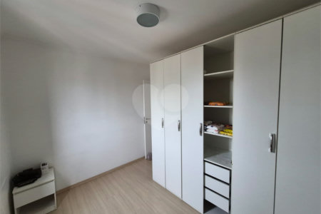 Apartamento à venda com 2 quartos em Vila Isa, São Paulo, SP
