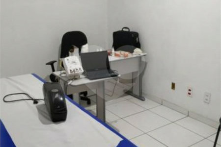 Sobrado à venda com 6 quartos, sendo 2 suítes,  em Instituto de Previdência, São Paulo, SP