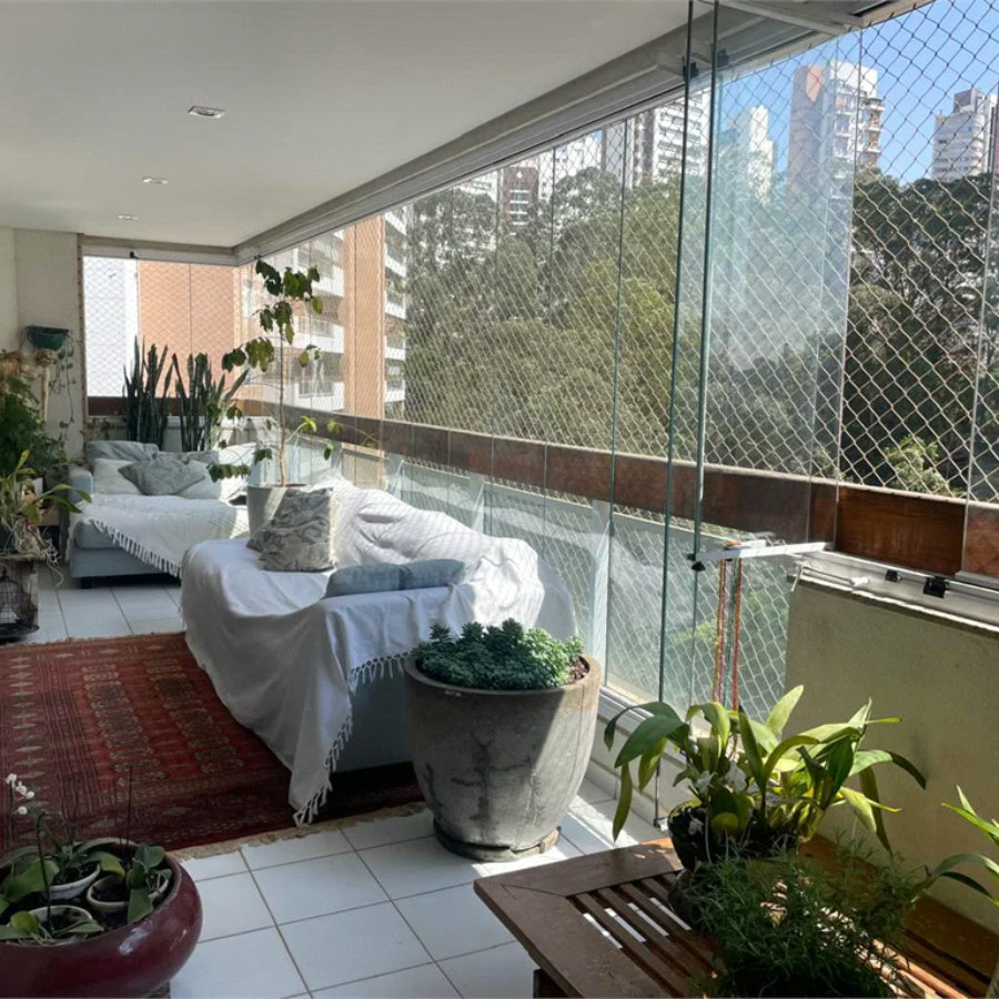 Apartamento à venda com 3 suítes em Vila Andrade, São Paulo, SP