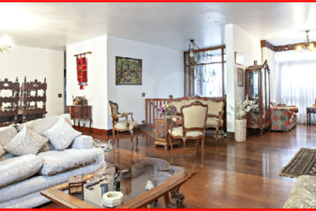 Casa à venda com 3 quartos, sendo 1 suíte, em Pinheiros, São Paulo, SP