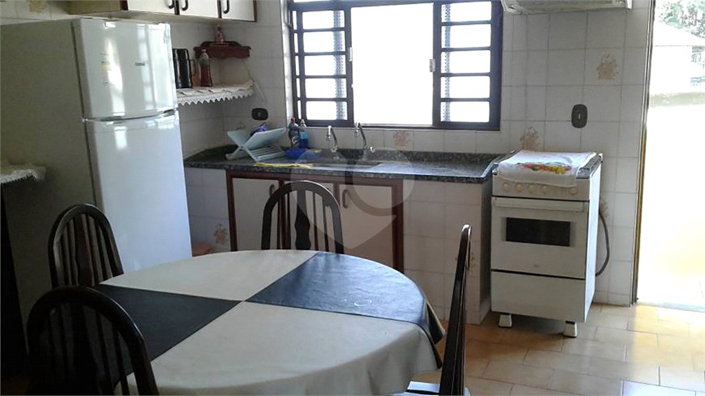 Chácara à venda com 5 quartos, sendo 3 suítes, em Vitória Régia, Atibaia, SP