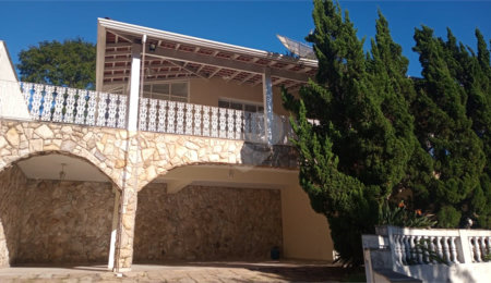 Casa à venda com 5 quartos, sendo 3 suítes,  no condomínio Estância Marambaia, Vinhedo - SP