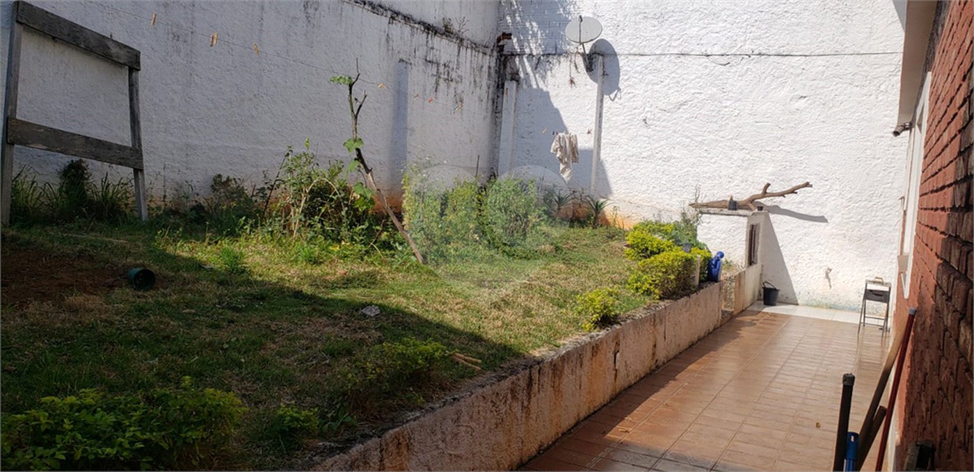 Casa à venda com 3 quartos, sendo 2 suítes,  em Parque Jabaquara, São Paulo, SP
