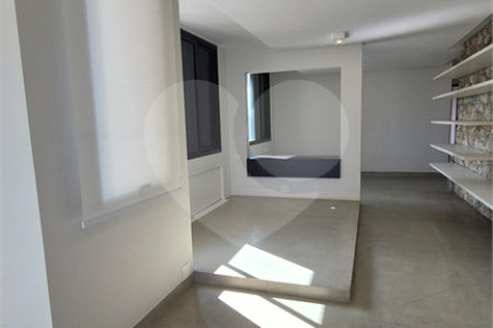 Apartamento à venda ou para alugar com 3 quartos, sendo 2 suítes, em Vila Romana, São Paulo, SP