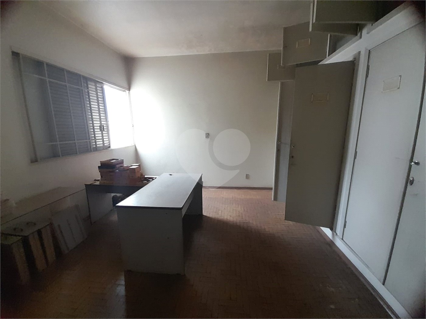 Prédio Comercial na Av. São Carlos - Excelente Oportunidade no Centro da Cidade