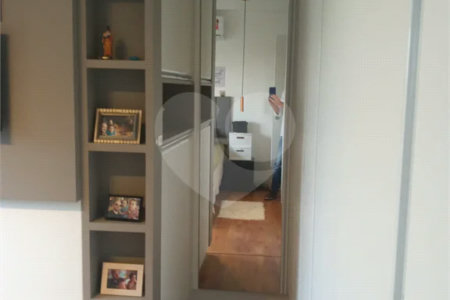 Apartamento 3 dormitórios, região do Campo Belo. Condomínio com laser completo.