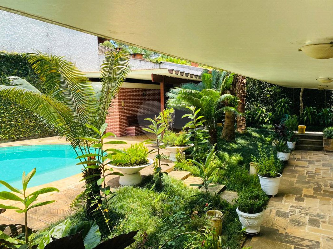 Casa à venda com 4 quartos, sendo 2 suítes, em Interlagos, São Paulo, SP